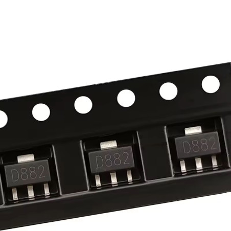 Tranzystor D882 D882M 2SD882 3A 40V NPN SOT-89