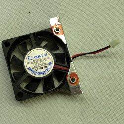 Wiatrak T300 do kierownicy Thrustmaster  (wentylator)