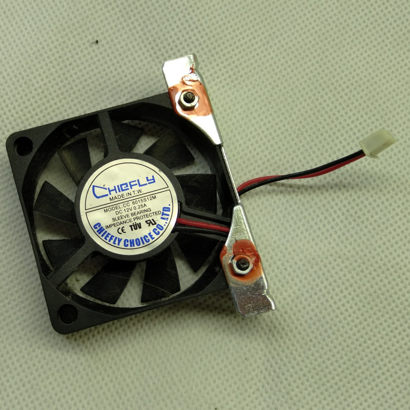 Wiatrak T300 do kierownicy Thrustmaster  (wentylator)