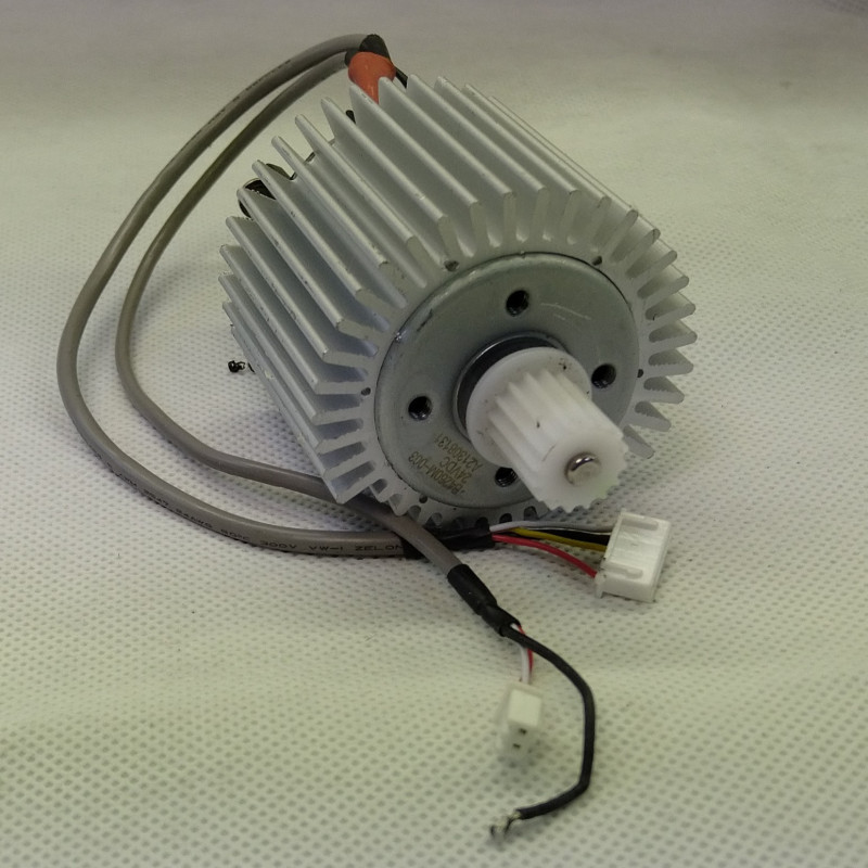 Silnik T300, TX do kierownicy Thrustmaster